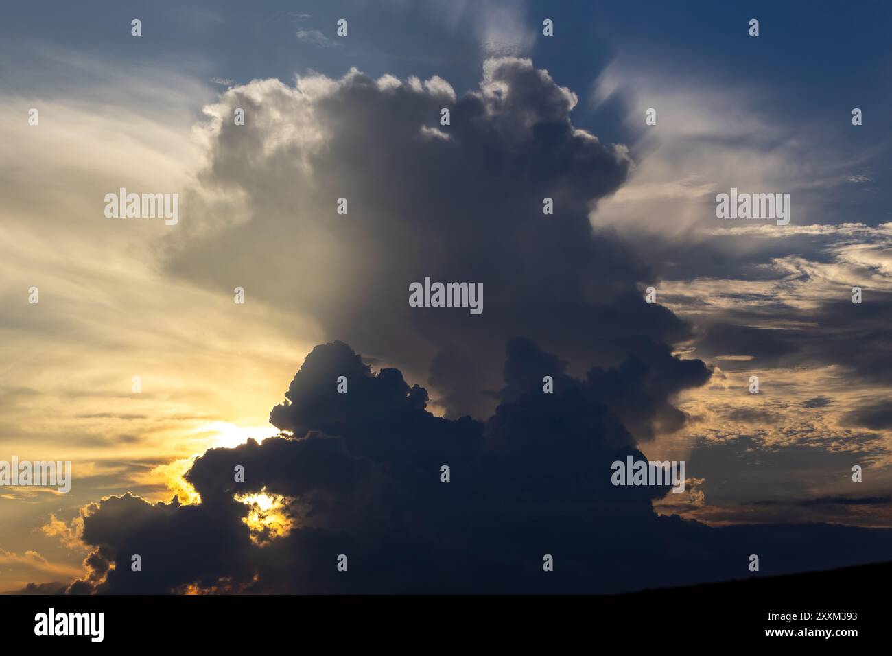 Beautiful sky filled amazing hi-res stock photography and images - Alamy