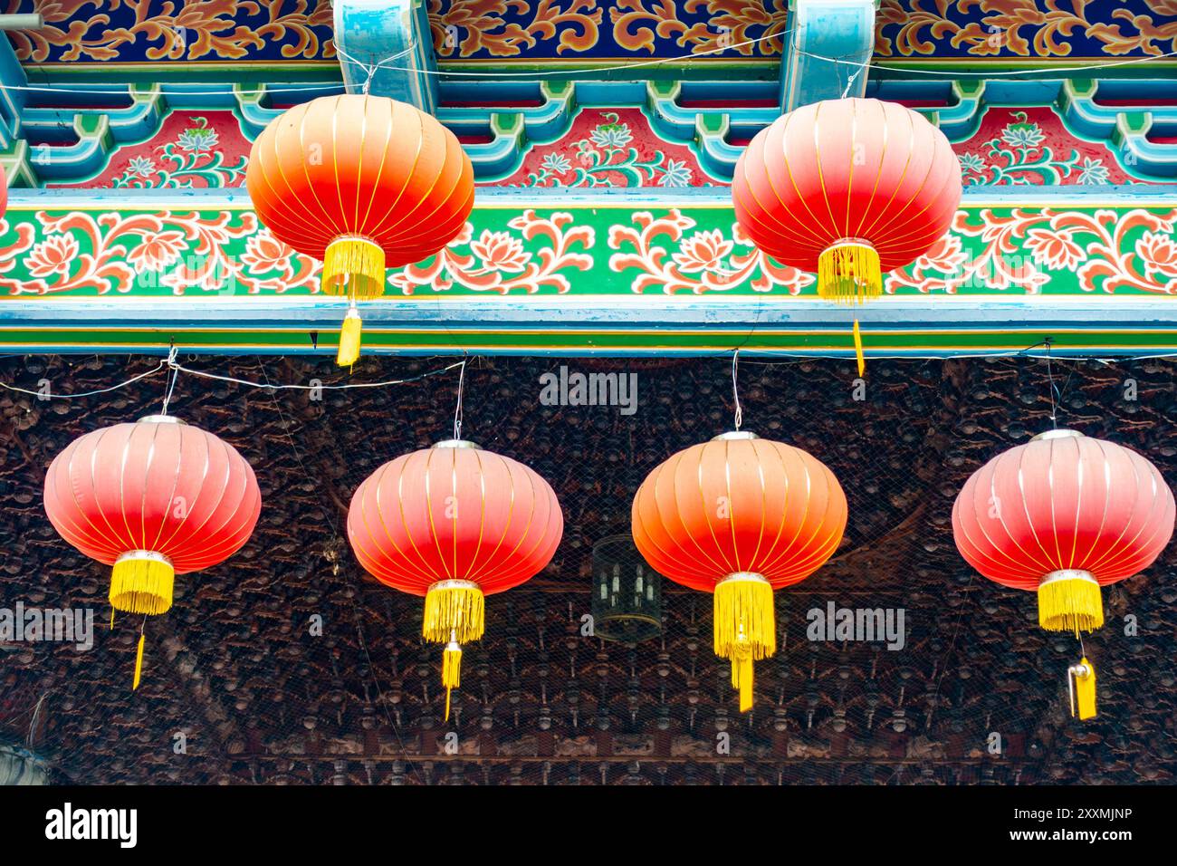 Lanterns of kek lok si temple hi-res stock photography and images - Alamy