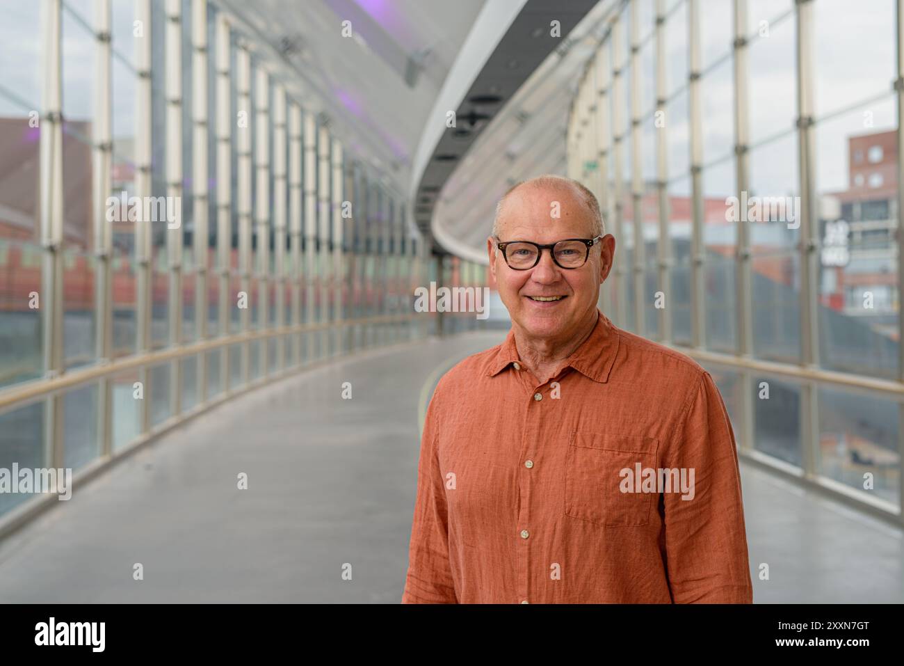Portrait old man in glasses hi-res stock photography and images - Alamy