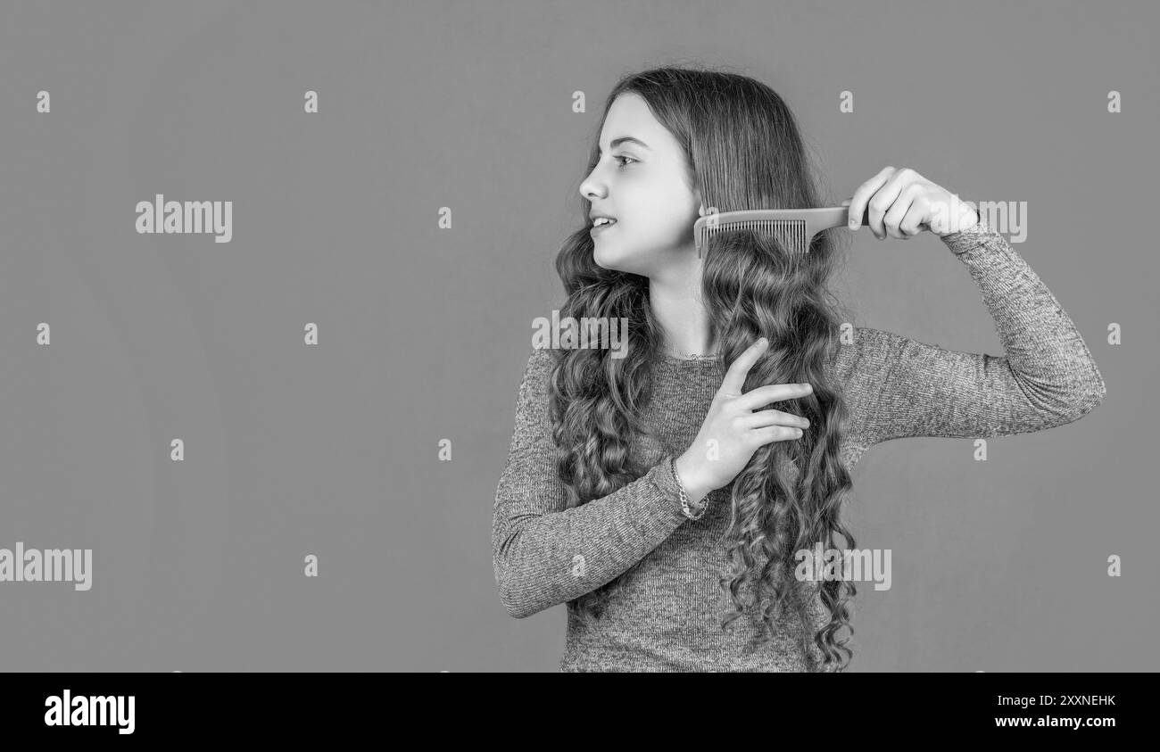Teen brushing hair Black and White Stock Photos & Images - Alamy