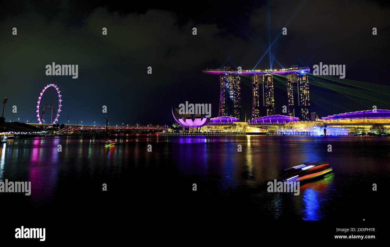 Singapore night time view hi-res stock photography and images - Alamy