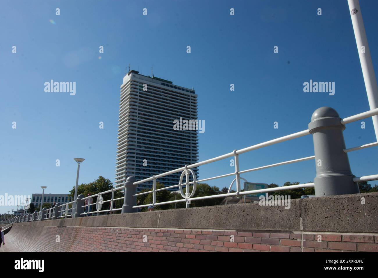 TRAVEMÜNDE, GERMANY - AUGUST 13, 2024: Maritim Hotel Lübeck-Travemünde. View from strand Stock Photo