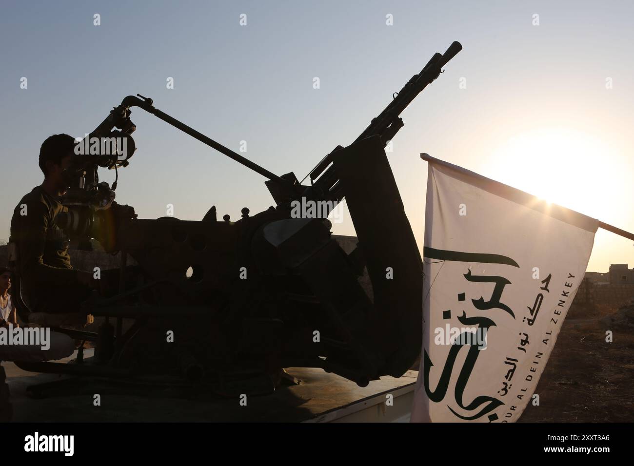 Fighters of the Nour al-Din al-Zenki Movement on the frontline in the ...