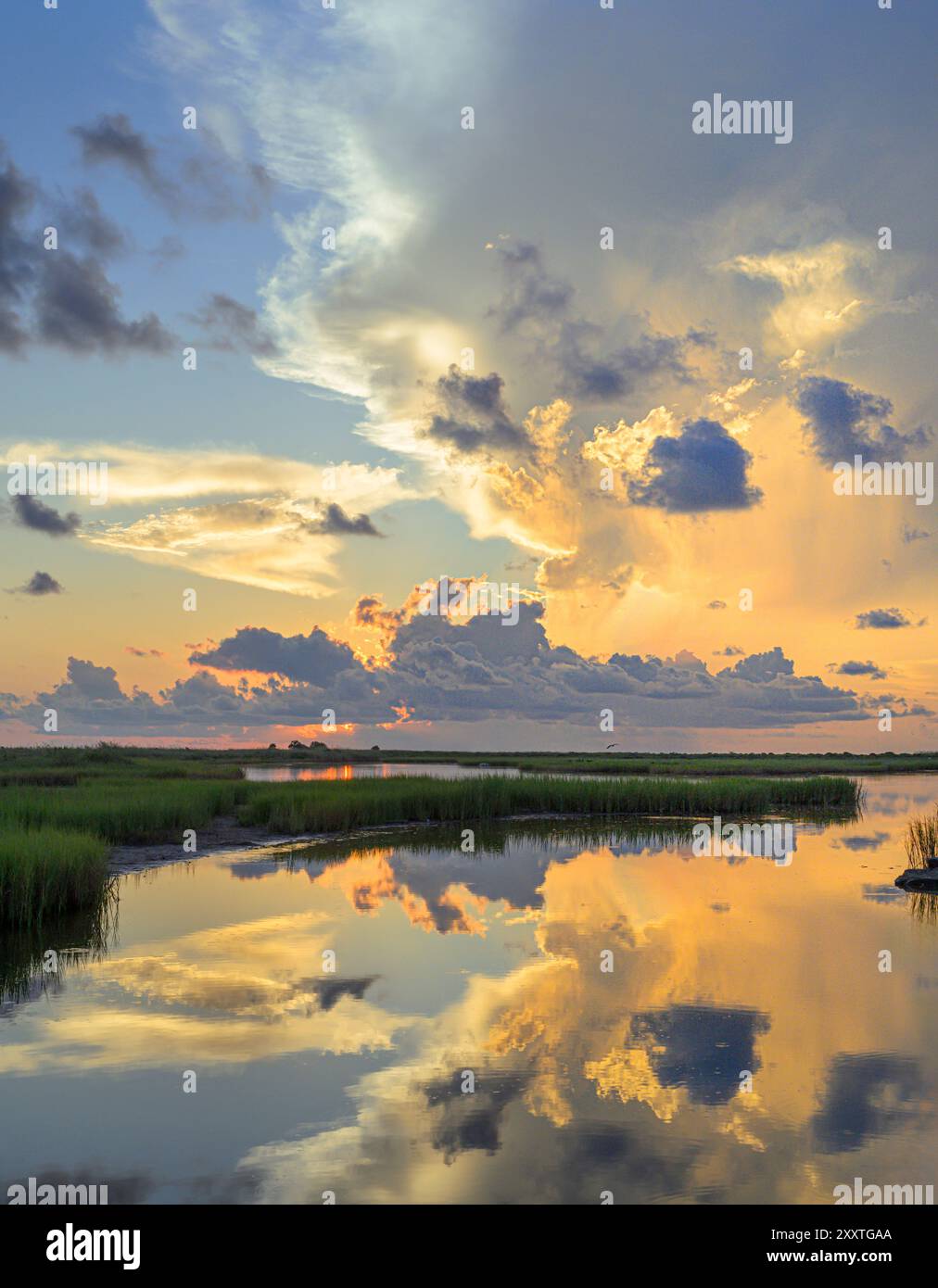 Reflections of clouds in the water hi-res stock photography and images ...