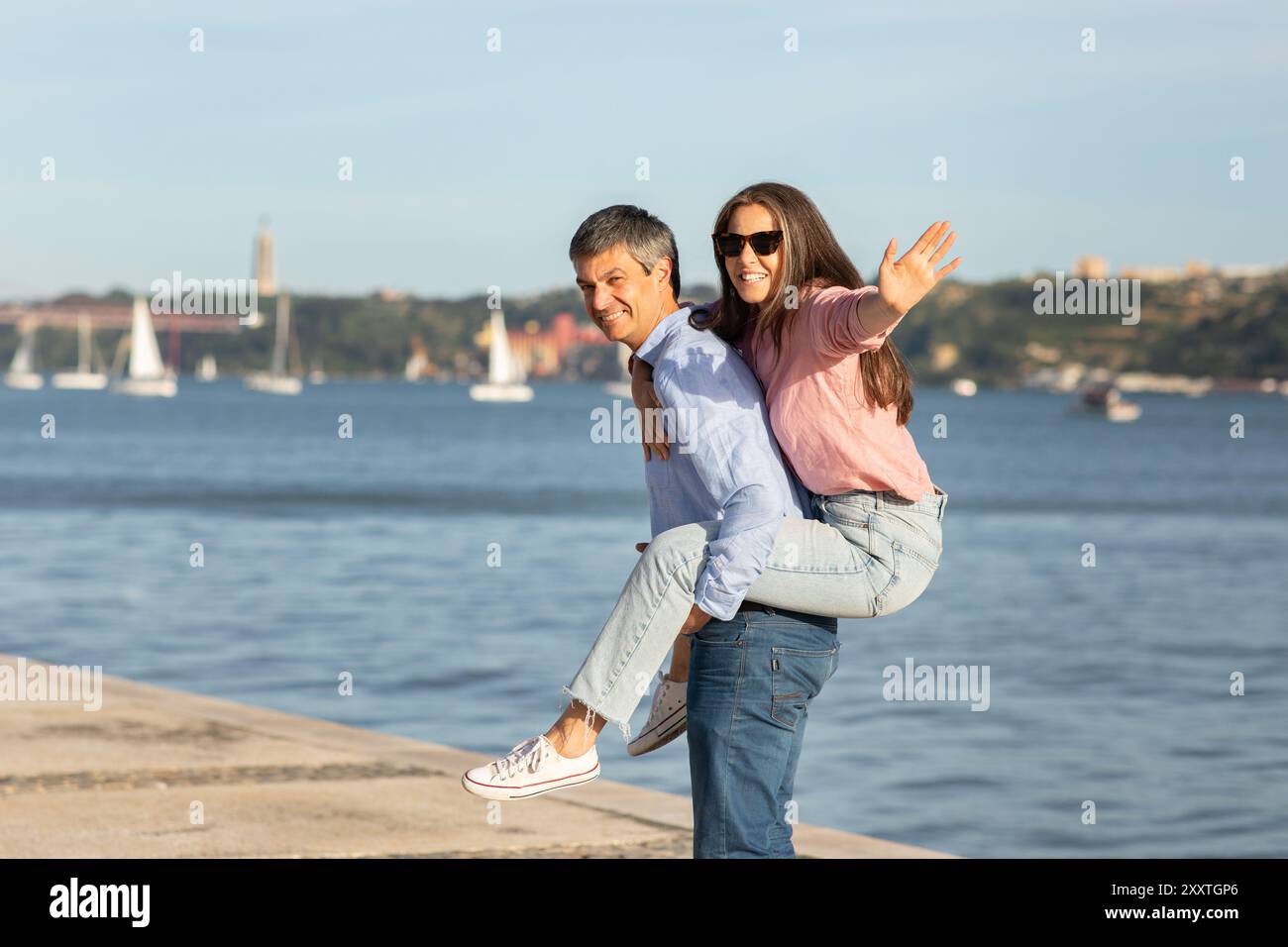 Happy people enjoying a day out hi-res stock photography and images - Alamy