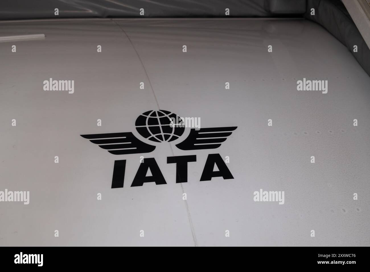 Airline and transportation logo hi res stock photography and images Alamy