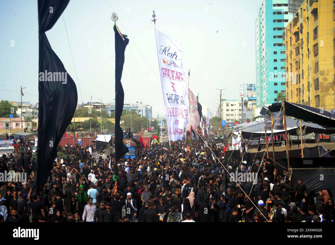 Shiite mourners of Imam Hussain (A.S) are participating in mourning ...