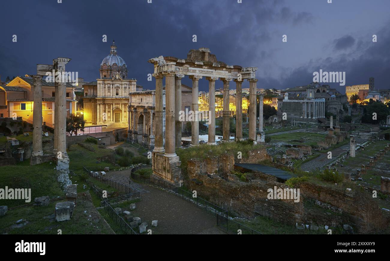 Sunrise in rome hi-res stock photography and images - Alamy