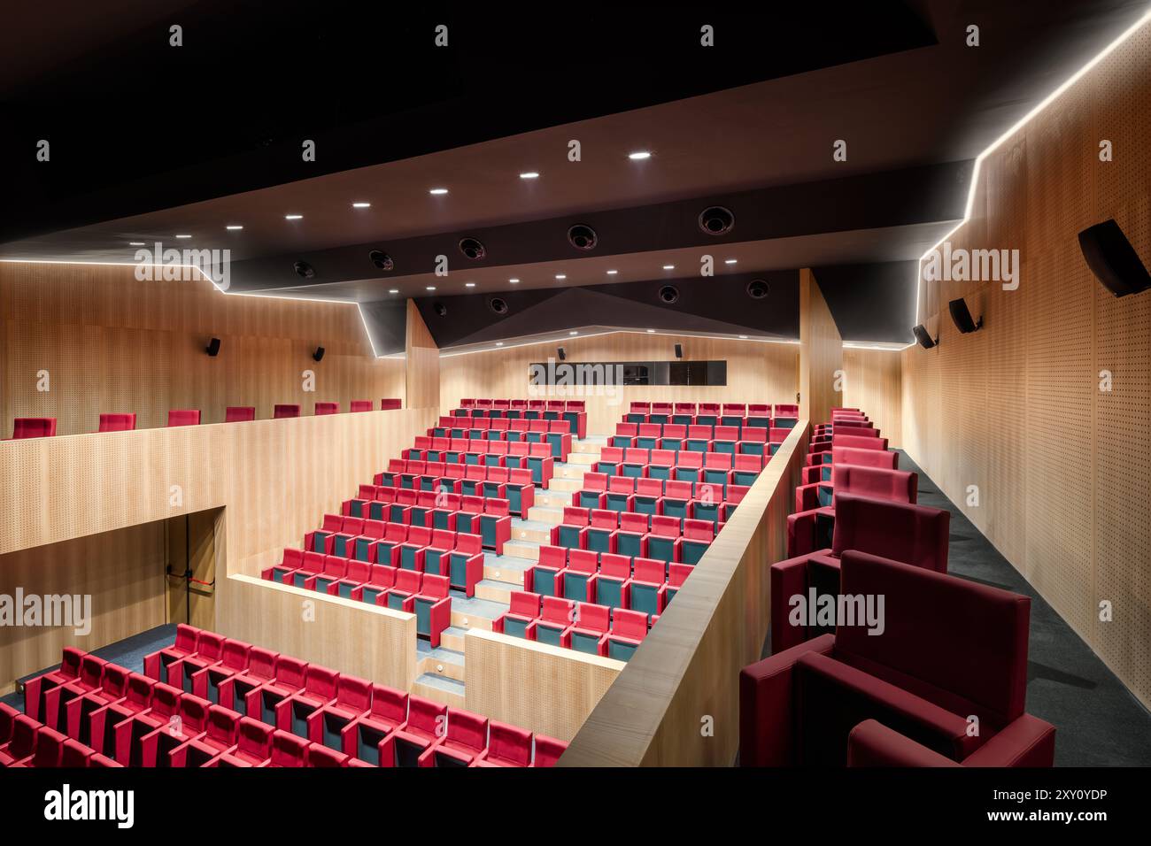 Modern stylish conference hall rows hi-res stock photography and images ...