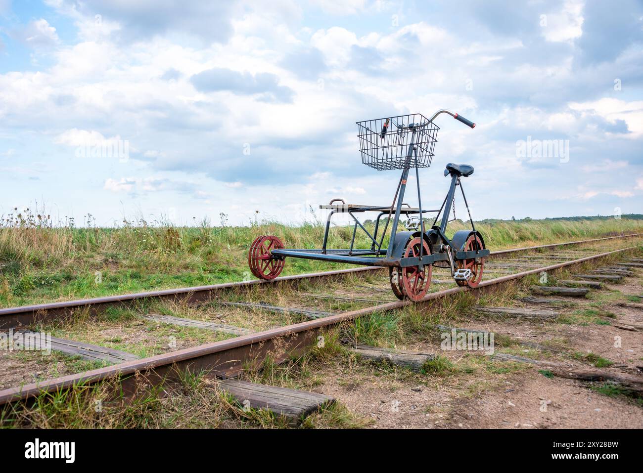 Porno video: Ogil onasini paypoqda sikadi