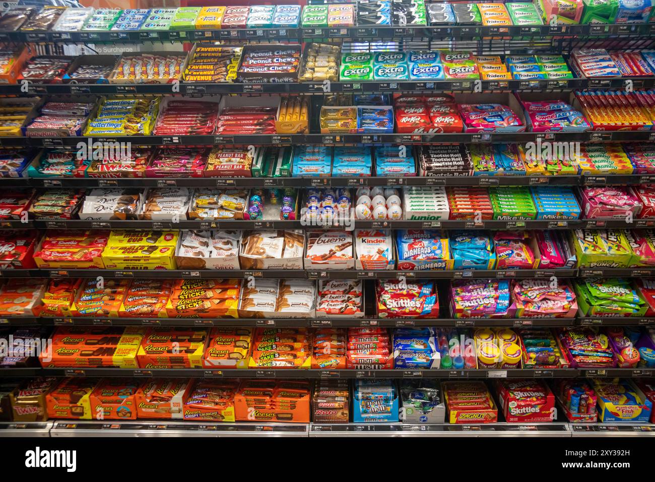 Convenience store hi-res stock photography and images - Alamy