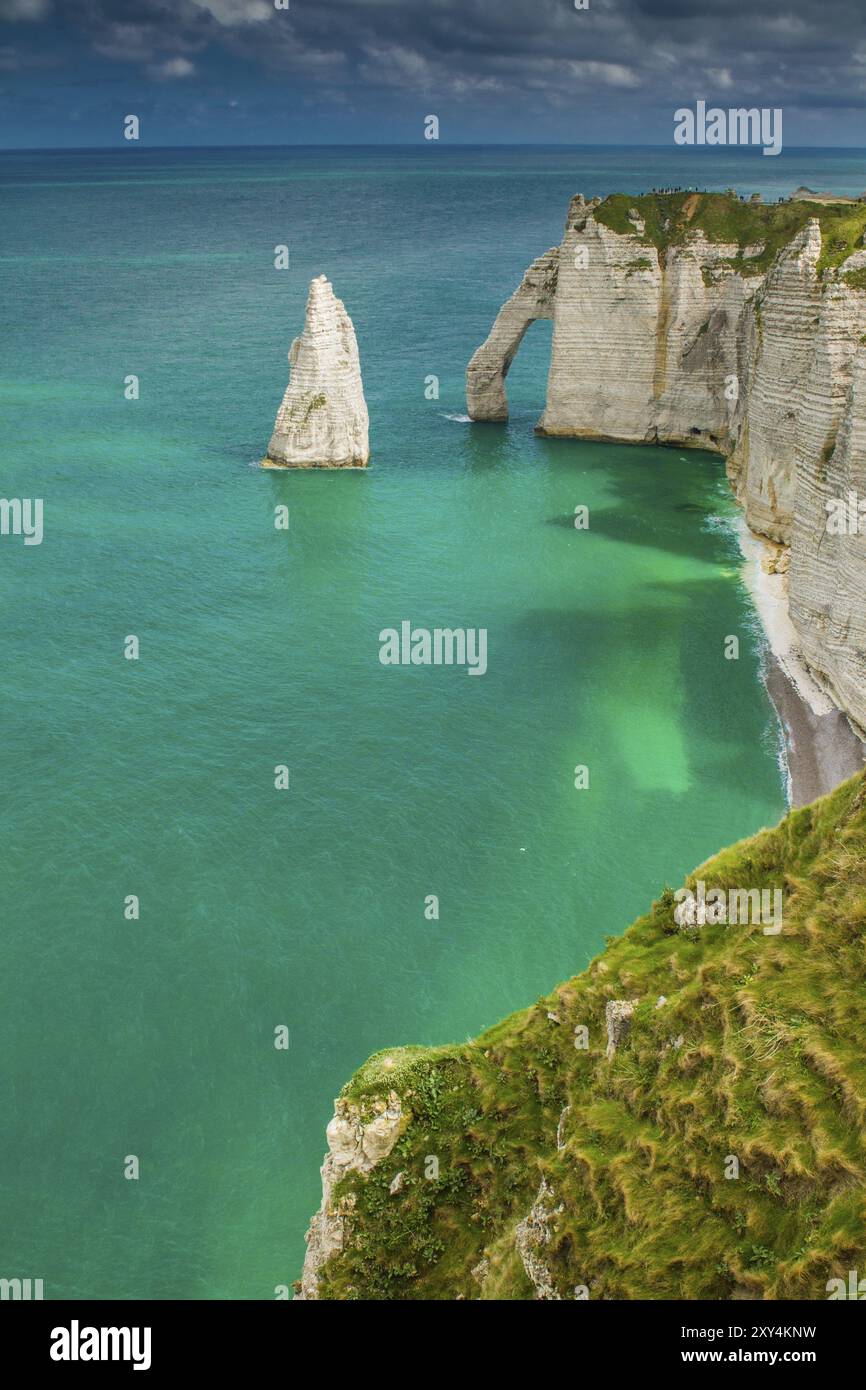 Coast of Etretat (Etretat), Aiguille rock needle and Porte d'Aval Stock ...