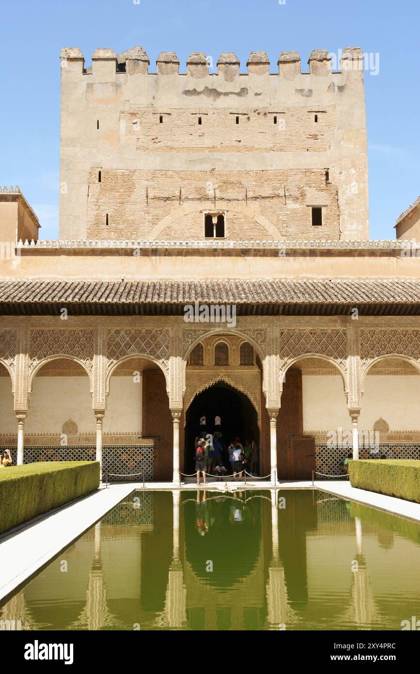 Beautiful shot alhambra fortress hi-res stock photography and images ...