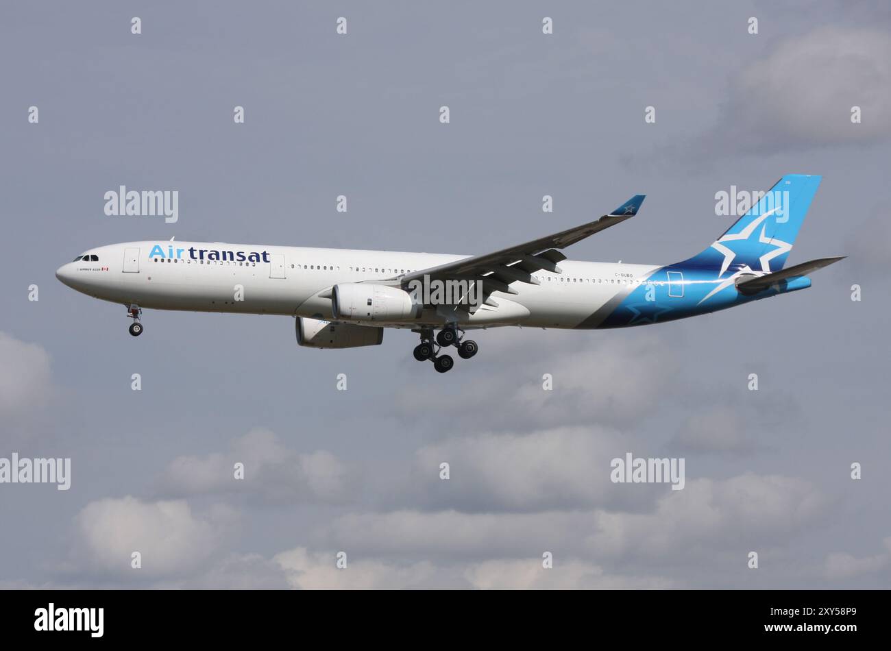 Airbus a330 300 hi-res stock photography and images - Alamy
