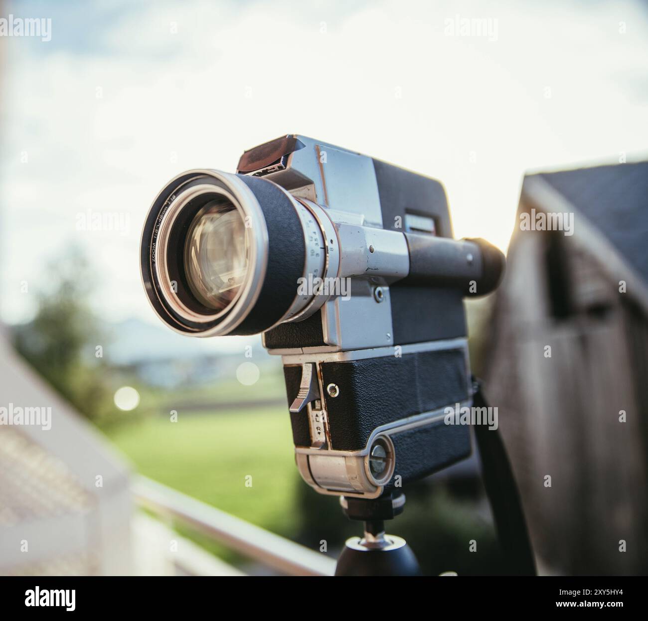 Vintage object camera tripod hi-res stock photography and images - Alamy