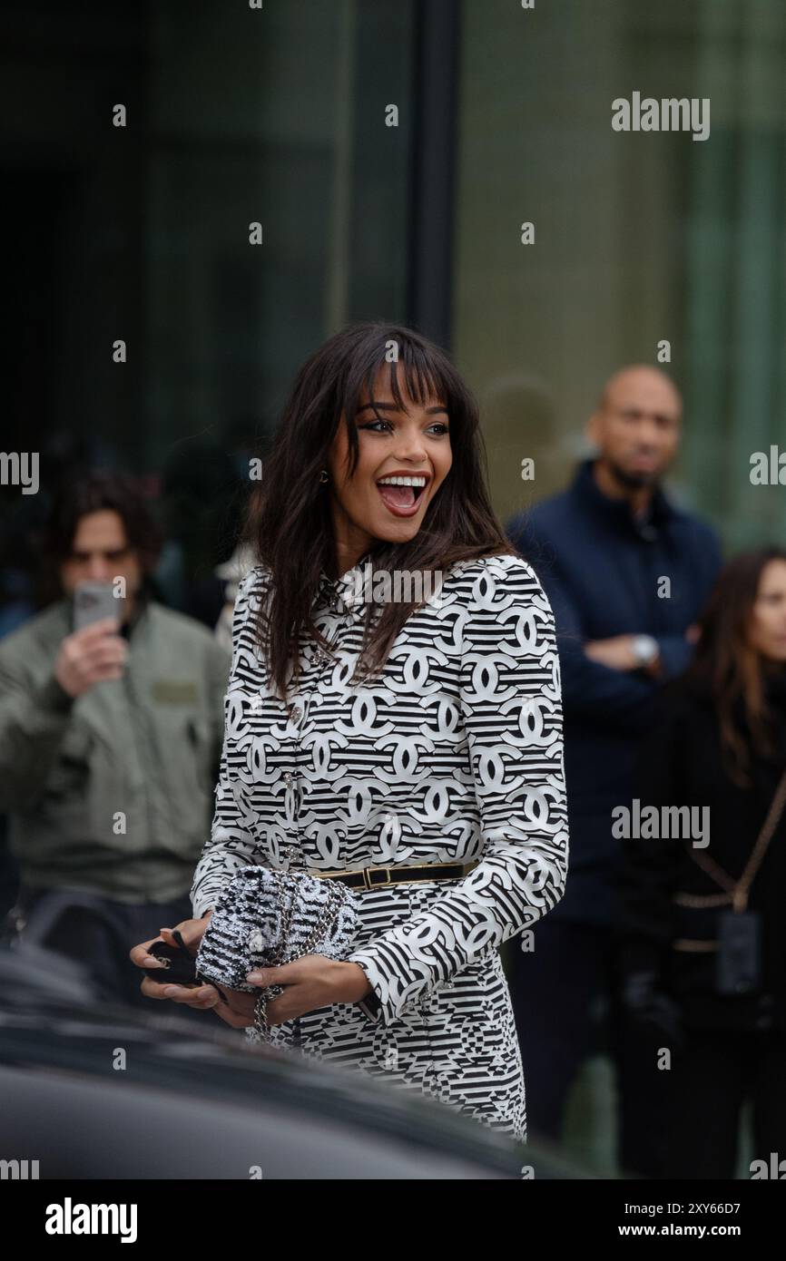 Pfw ss24 hi-res stock photography and images - Alamy