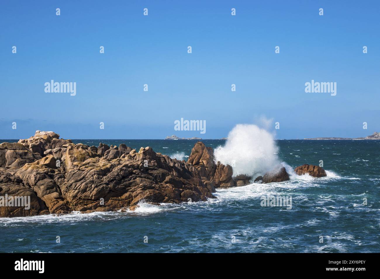 Atlantic coast in Brittany near Ploumanac?h Stock Photo - Alamy