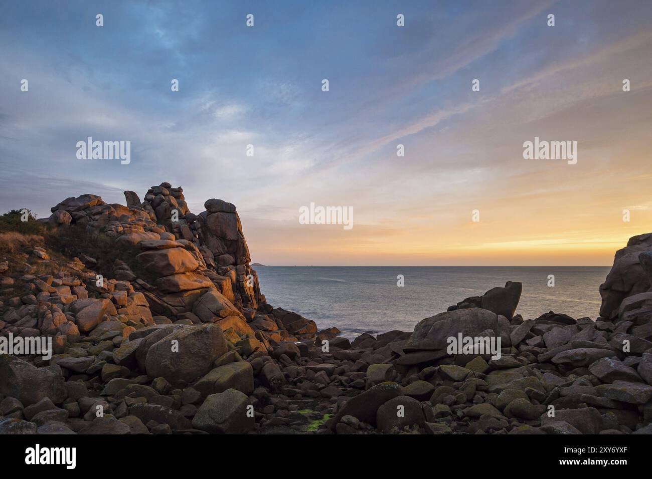 Atlantic coast in Brittany near Ploumanac?h Stock Photo - Alamy