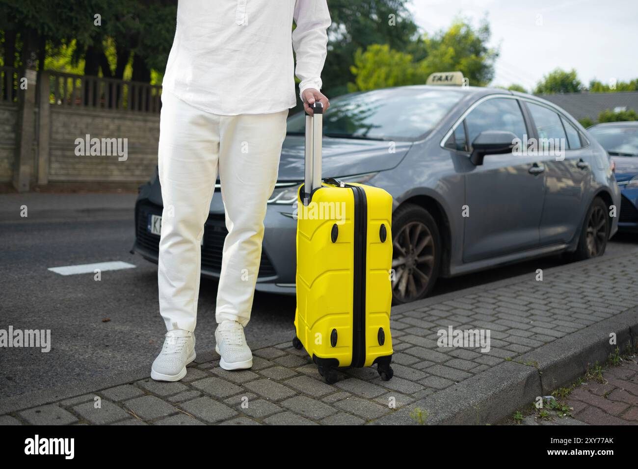 Bus driver man adult waiting hi-res stock photography and images - Alamy