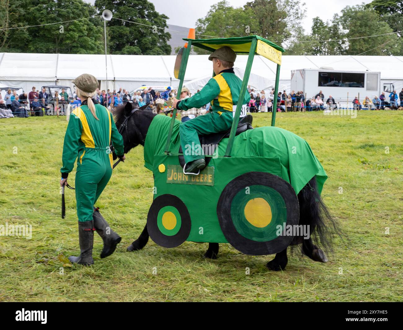 Fancy dress competition hi-res stock photography and images - Alamy