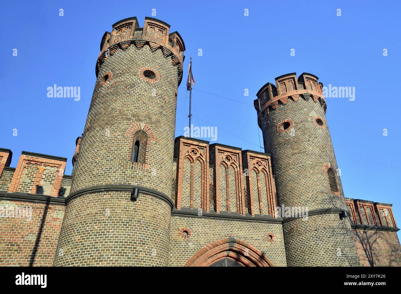 U uxlayotganida jinnilik qildi (foto) Boglangan qizlar haqida porno