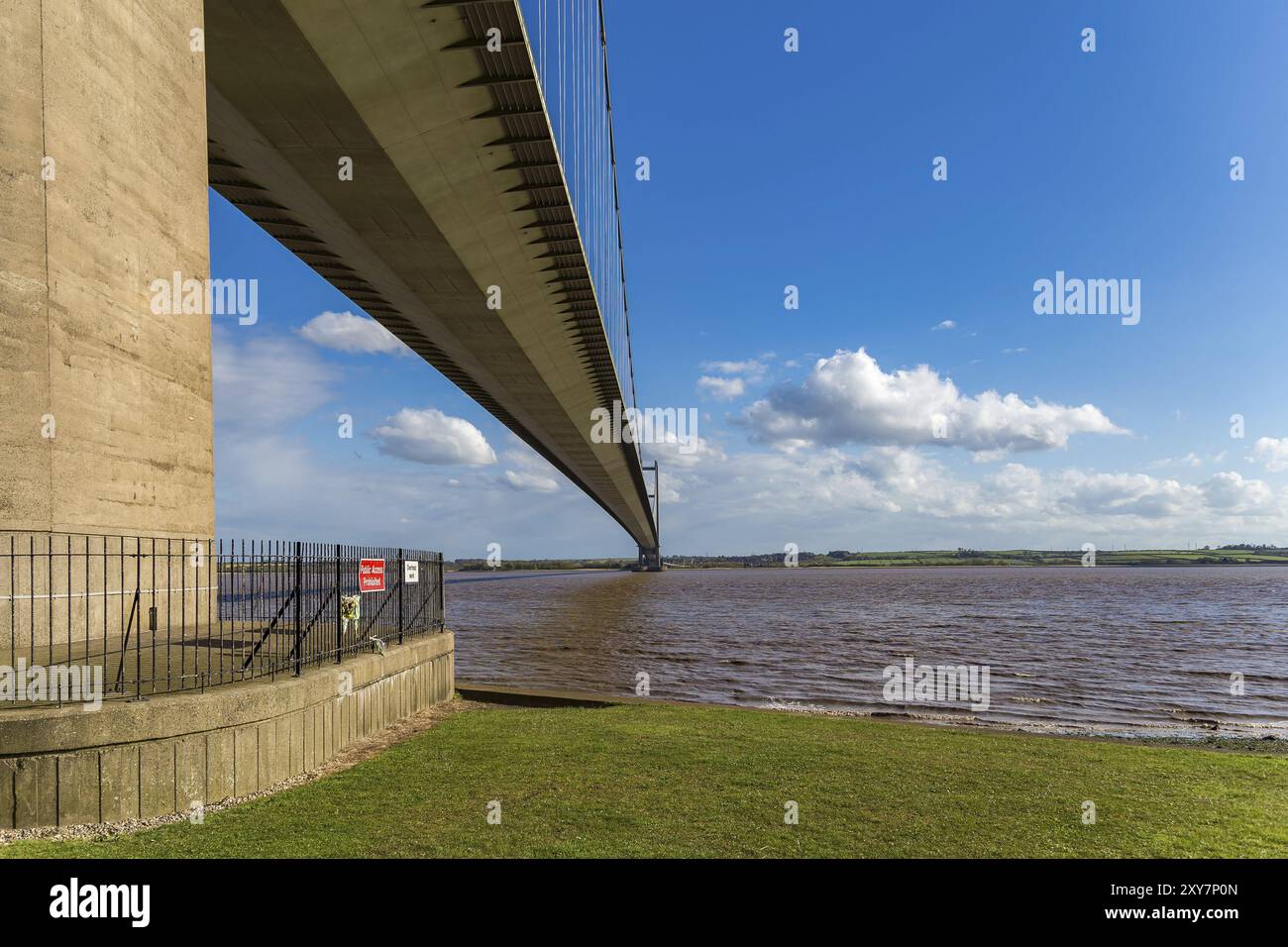 Humber Bridge, East Riding of Yorkshire, England, looking towards Barton-upon-Humber Stock Photo