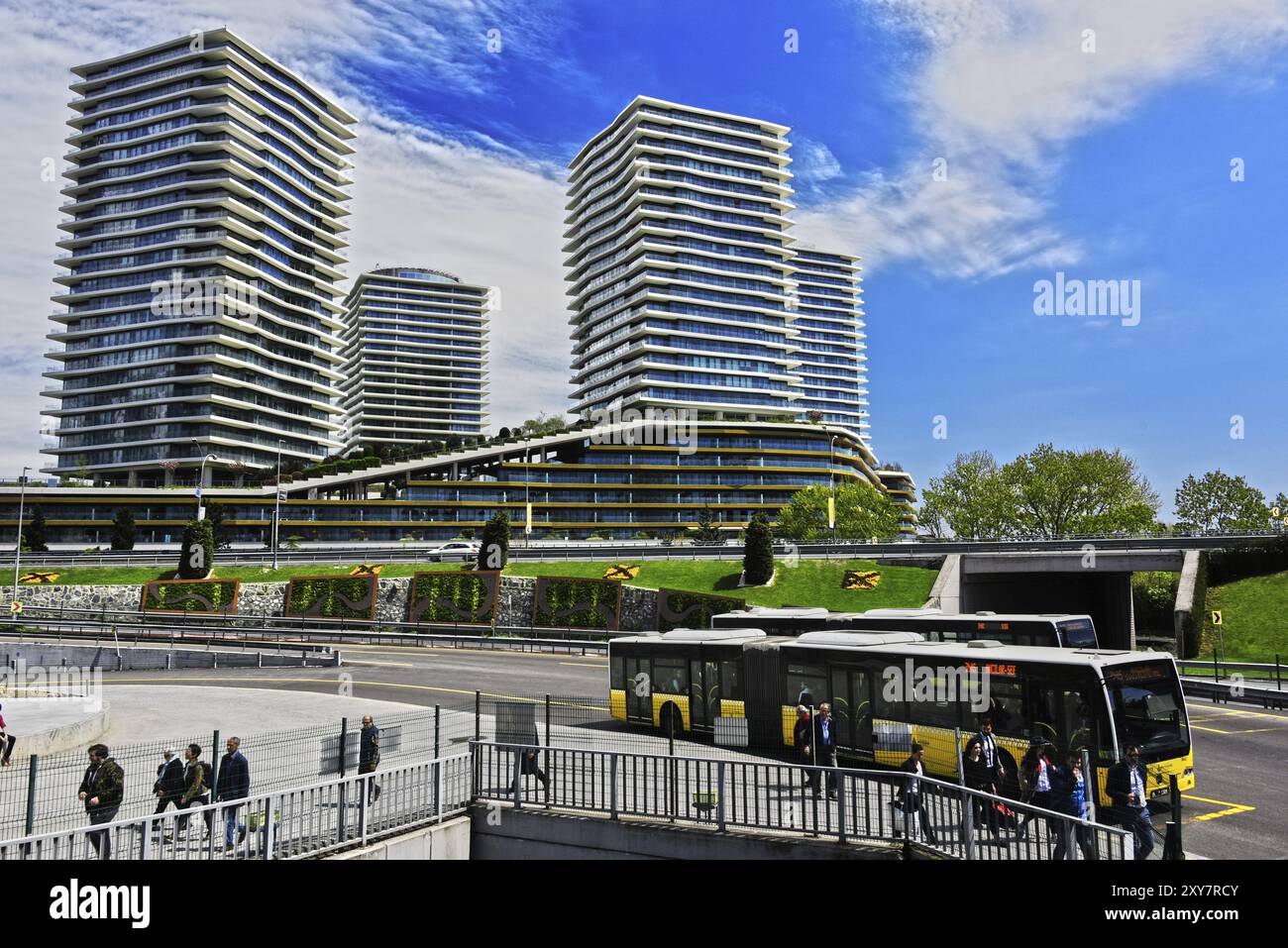 Modern residential architecture in hi-res stock photography and images ...