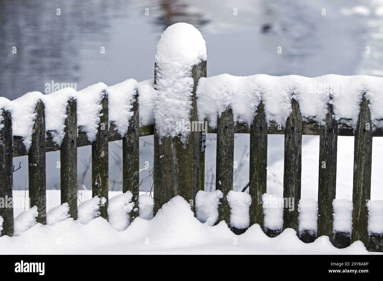 Mantle fence hi-res stock photography and images - Alamy