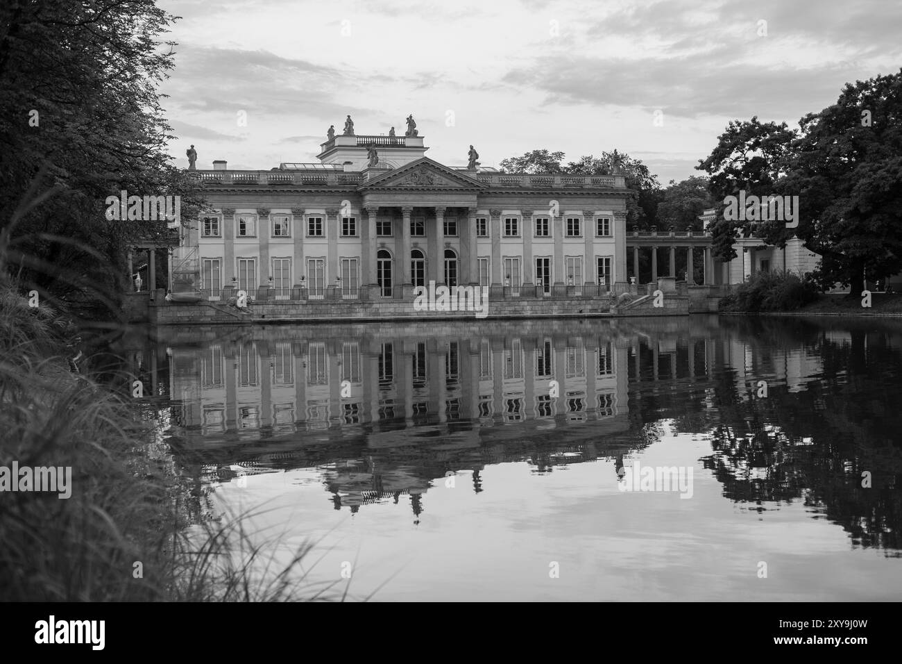 Exterior view of the neoclassical Lazienki Palace located in the Royal Łazienki Park, Warsaw, August 28, 2024 Poland Stock Photo