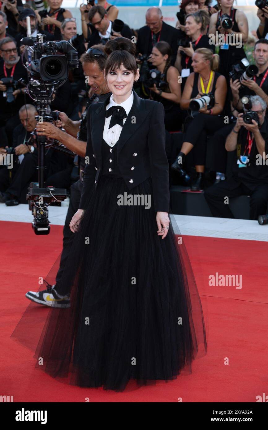 Beetlejuice winona ryder hi-res stock photography and images - Alamy Beetlejuice winona ryder hi-res stock photography and images - Alamy