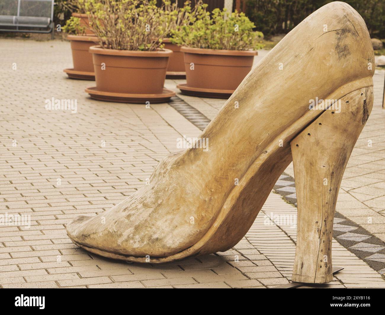 Shoes made out of wood new arrivals