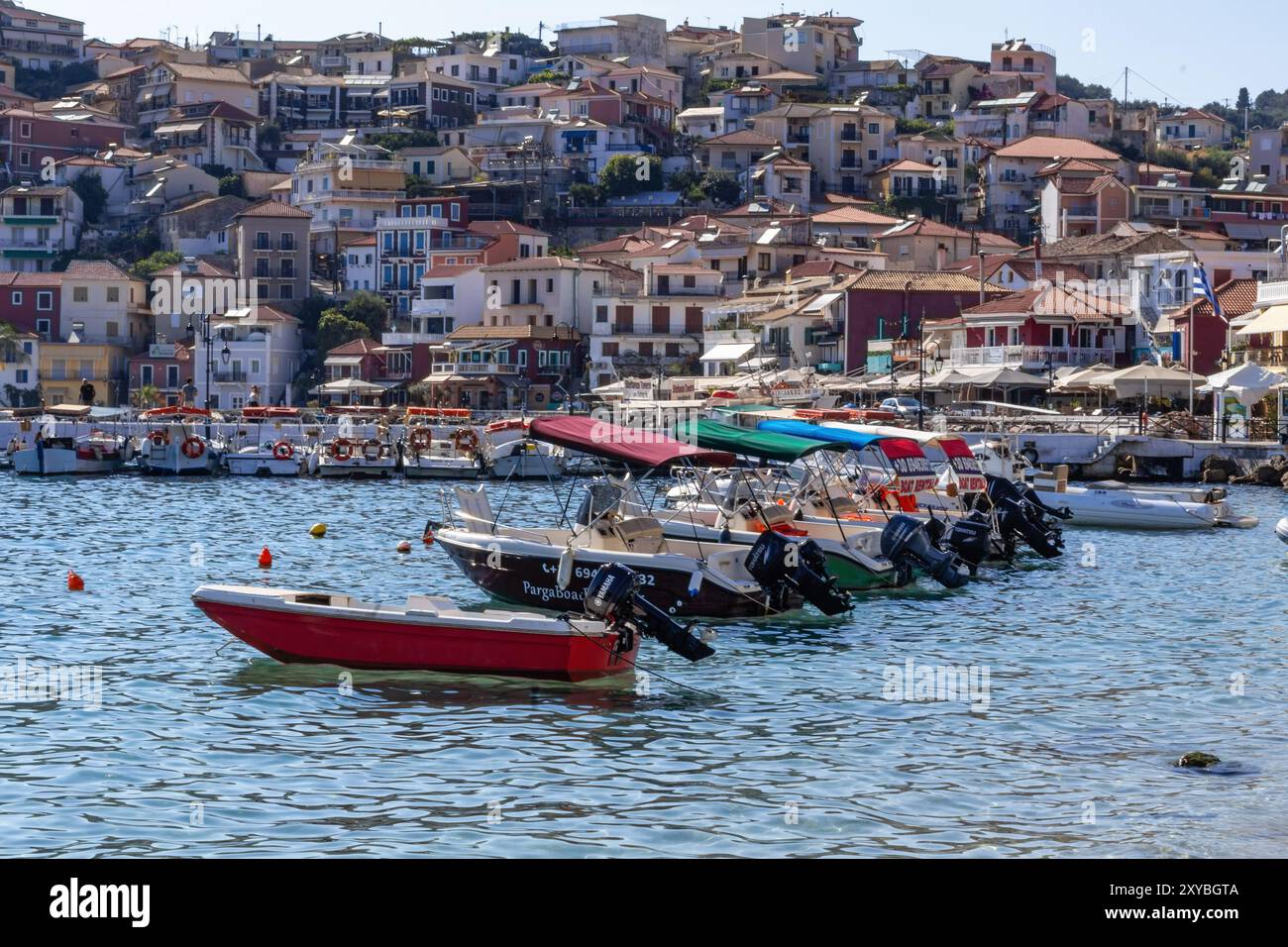 Water sports boats fishing hi-res stock photography and images - Alamy