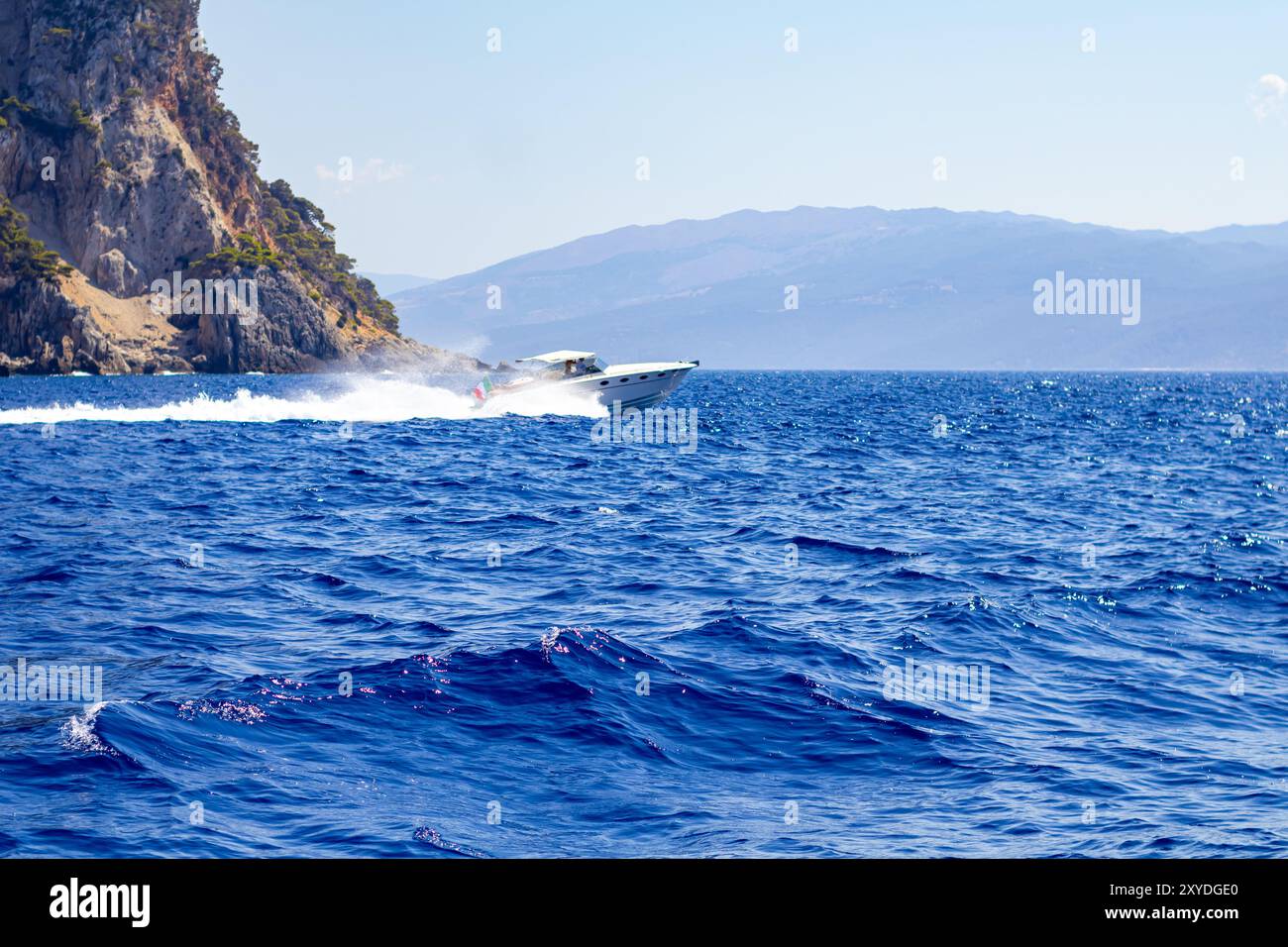 Coastal rocks texture hi-res stock photography and images - Alamy
