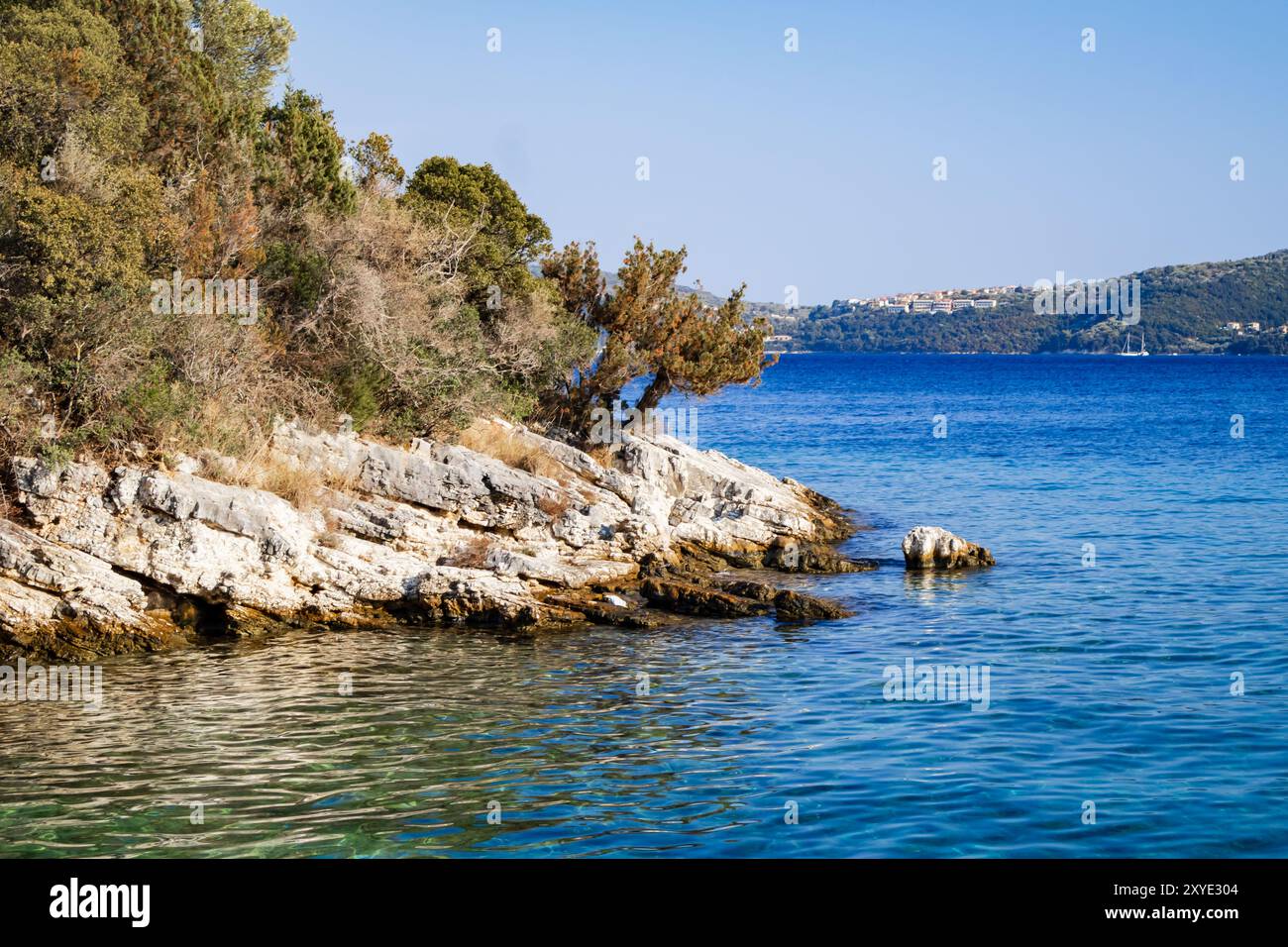 Oceanfront Rocks Beachfront rock formations hi-res stock photography and images - Alamy