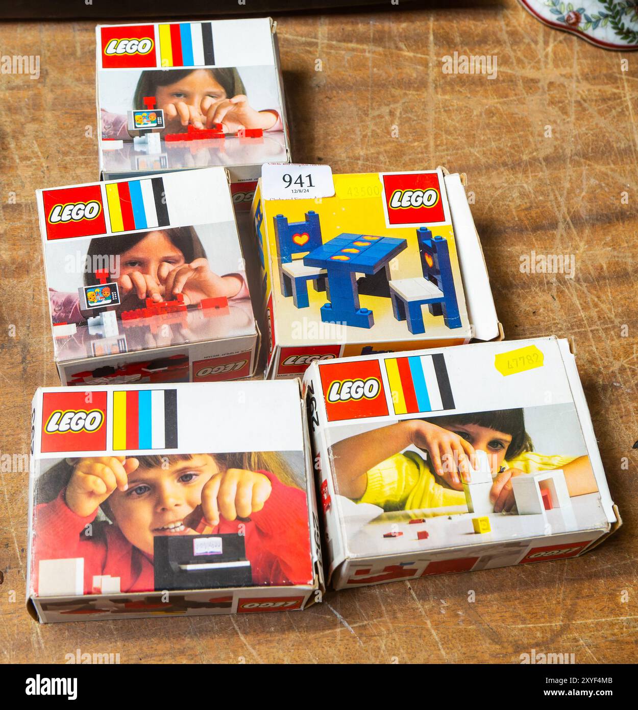 Vintage lego sets hi-res stock photography and images - Alamy