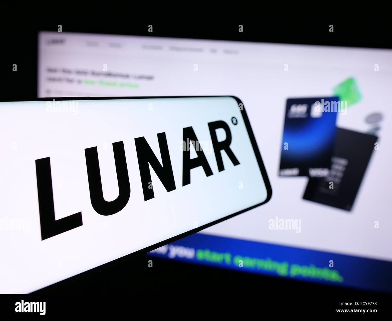 Bank app hi-res stock photography and images - Alamy