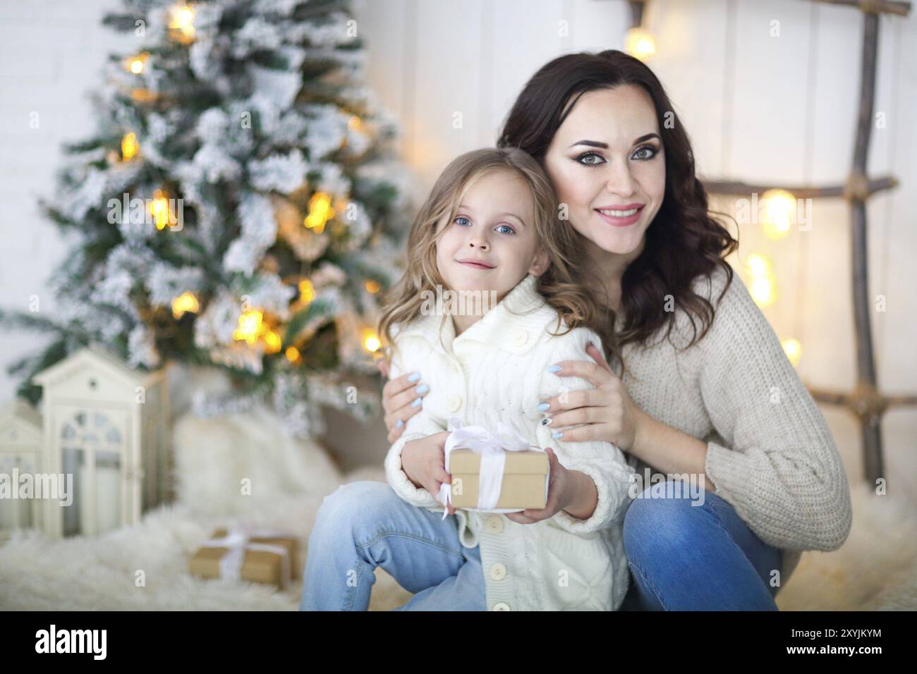 Christmas jumpers parents children hi res stock photography and images Alamy