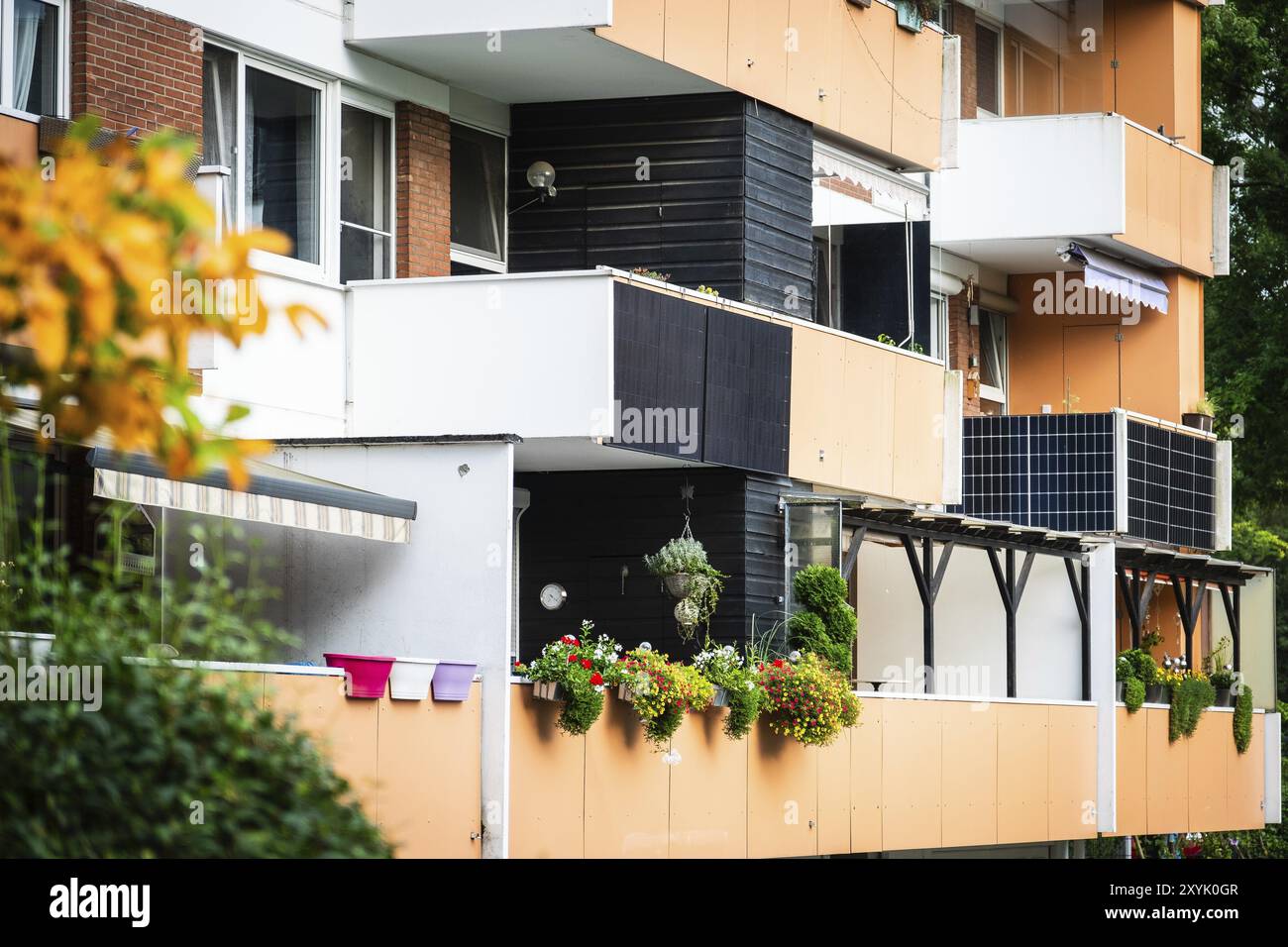 Block flats people on balcony hi-res stock photography and images - Alamy