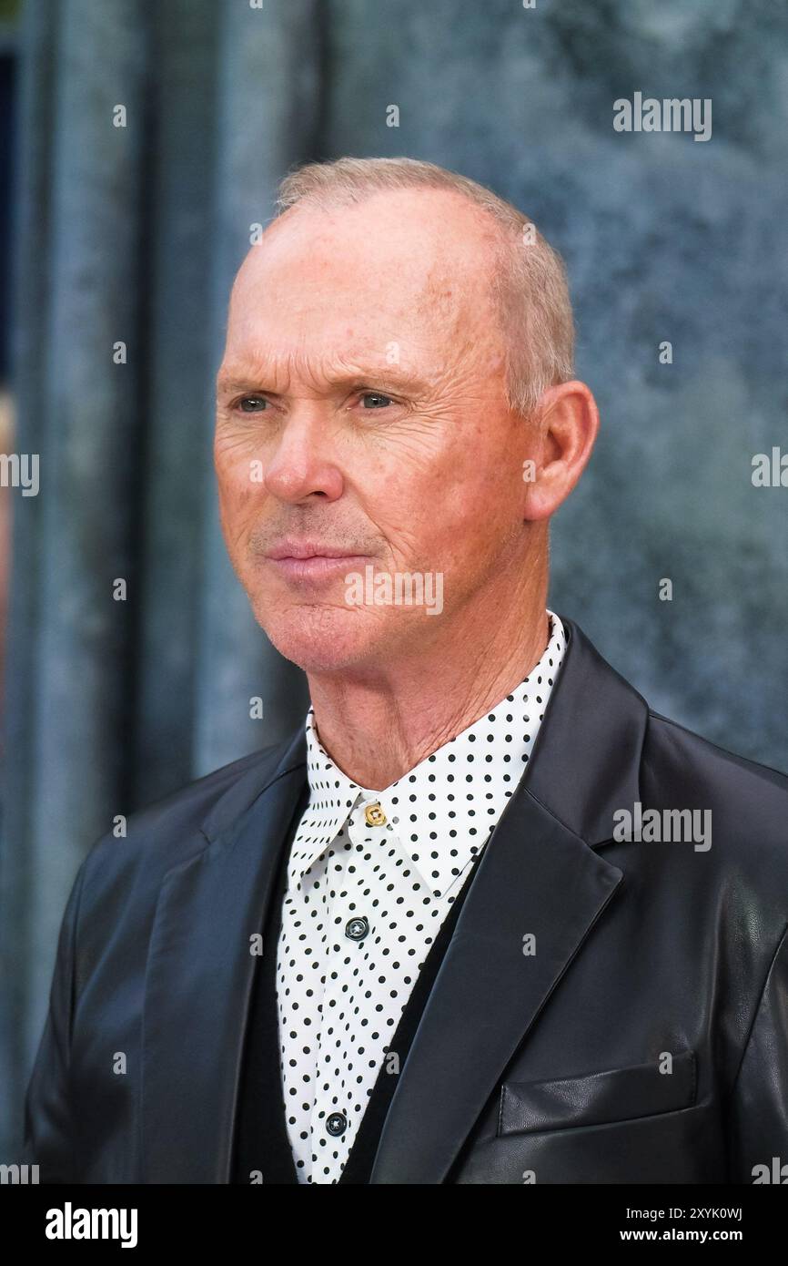 Where Does Michael Keaton Live