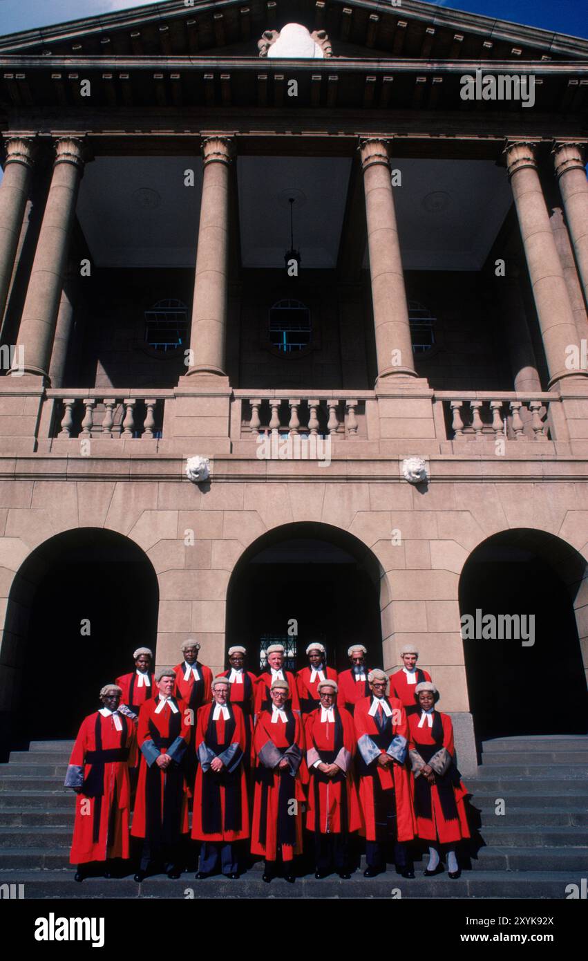 Justices of the High Court stand on the steps of the Court House in Nairobi, Kenya Stock Photo