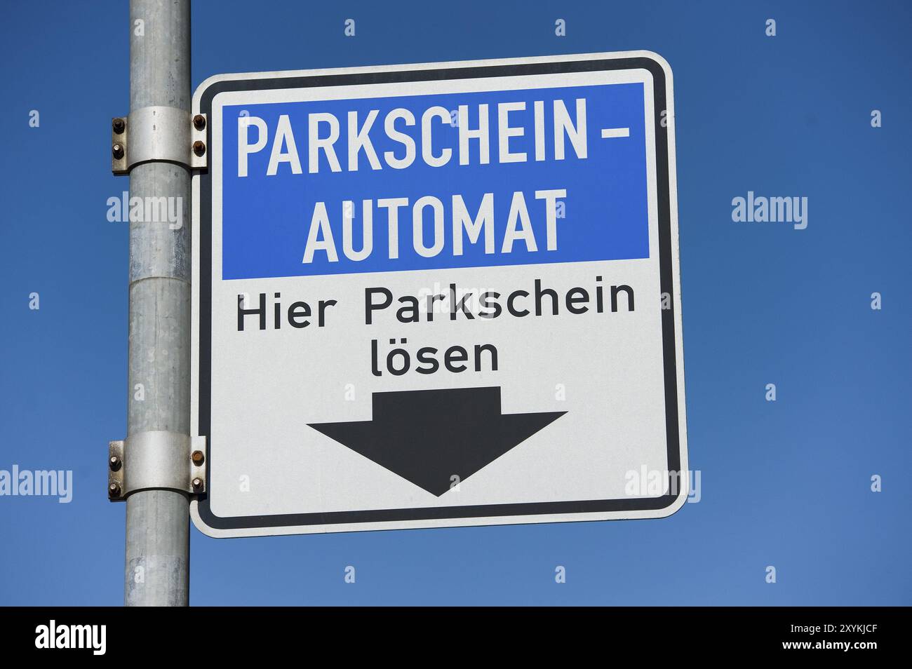 Sign for parking ticket machine, buy parking ticket. Sign for parking tickets Stock Photo