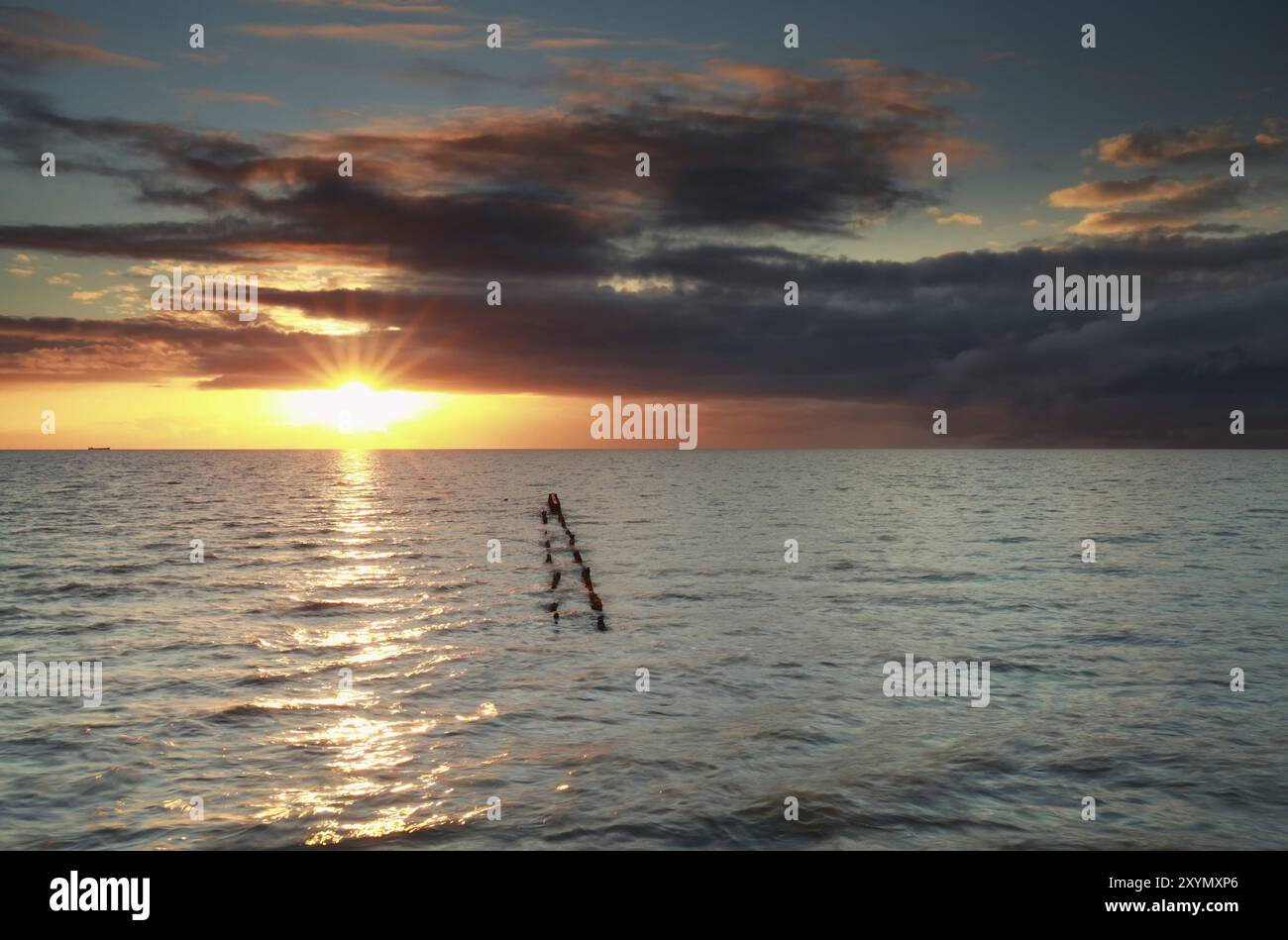 Beautiful ray sunlight breaking hi-res stock photography and images - Alamy