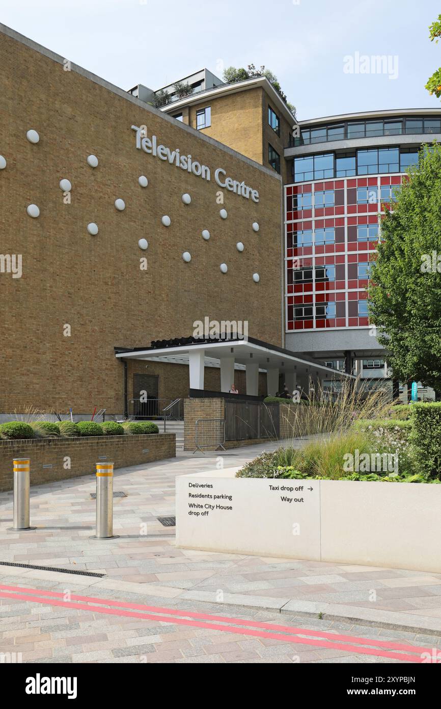 Television Centre, Wood Lane, London. Former home of BBC Television, now converted to flats, offices, hotels and a cinema. Stock Photo