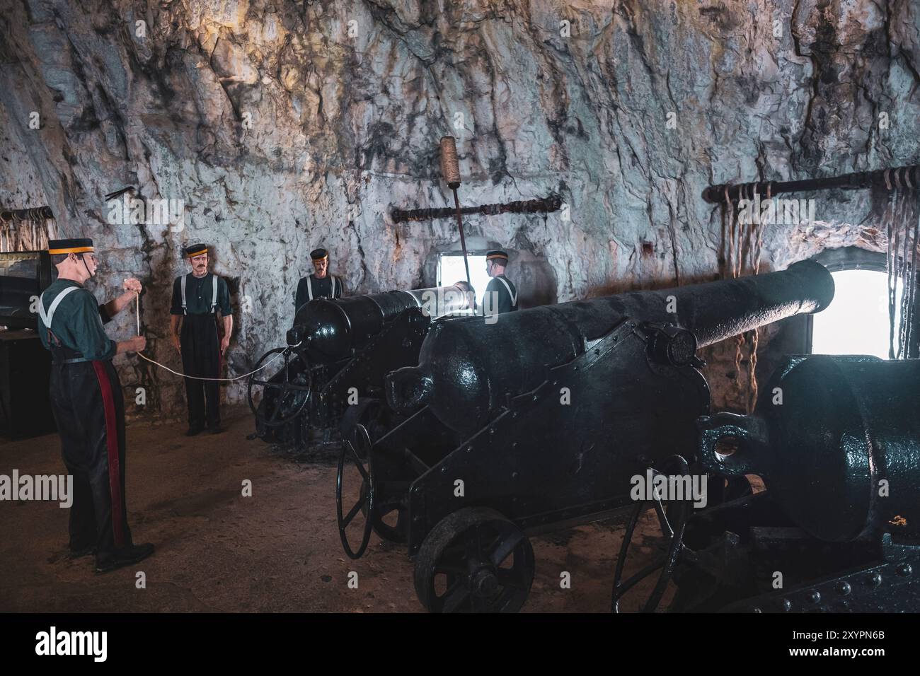 Second world war tunnels hi-res stock photography and images - Alamy