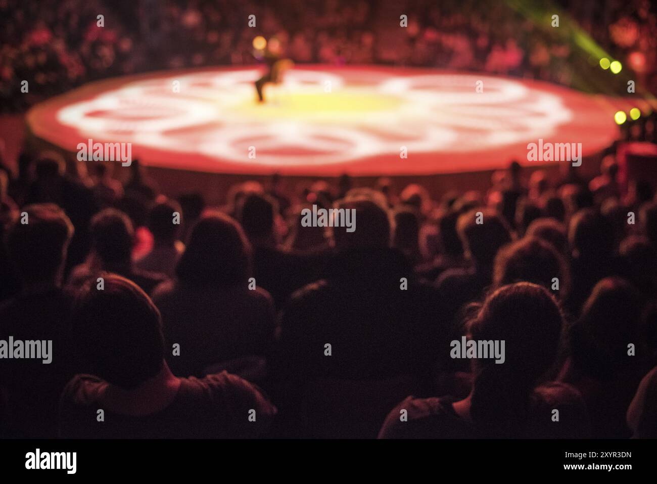 Circus folks hi-res stock photography and images - Alamy