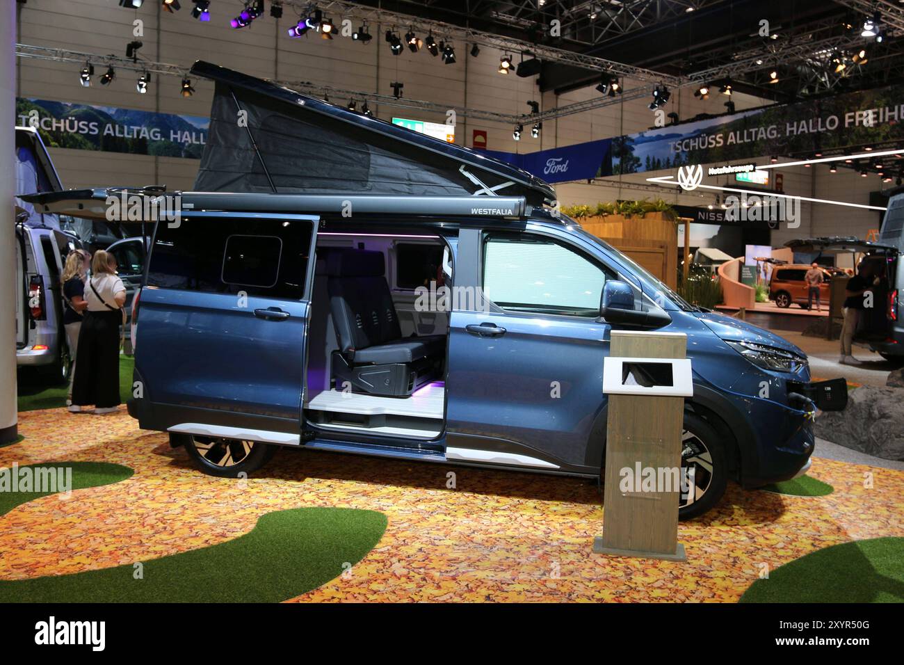 Ford Nugget Active Westfalia Campervan auf Basis Ford Transit Custom Allradantrieb Caravan Salon Dusseldorf 31.08. 08.09.2024 Fachbesuchertag 30.08.2024 Messe Dusseldorf Weltleitmesse fur mobiles Reis...