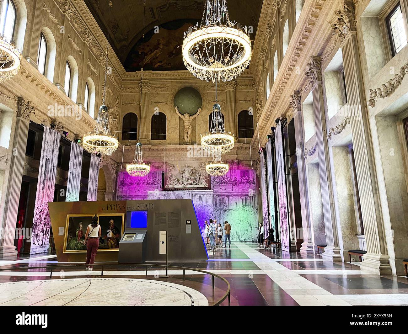 Royal palace netherlands interiors hi-res stock photography and images ...