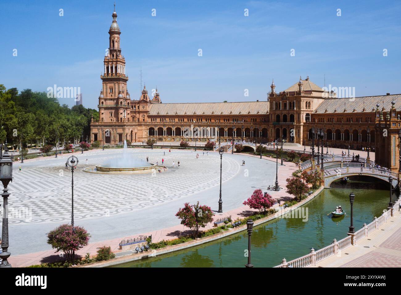 Seville historic landmarks hi-res stock photography and images - Alamy