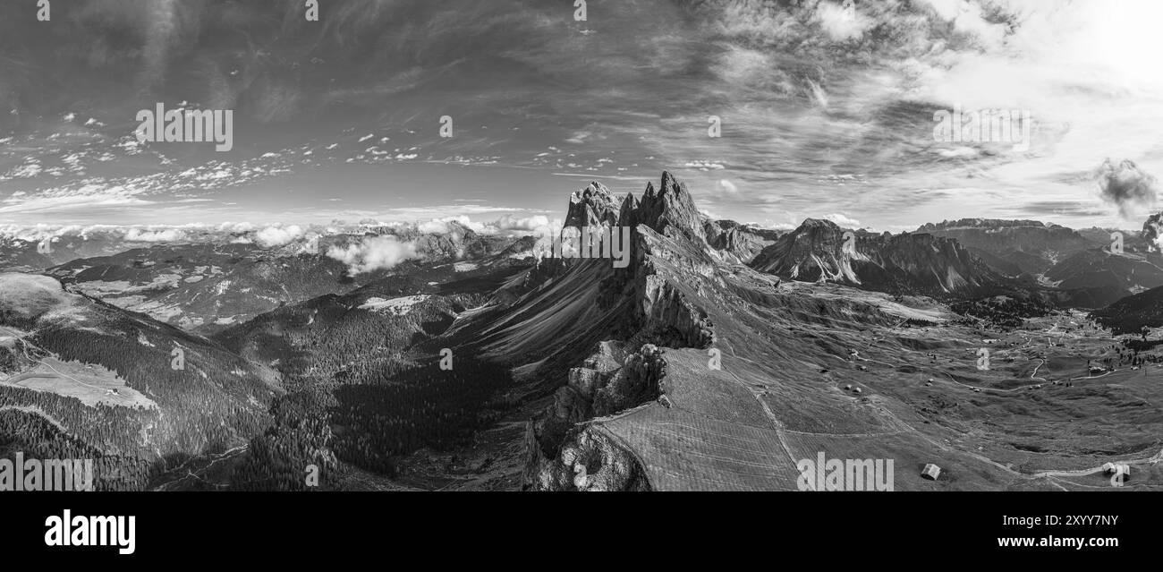 Aerial wide shot top view Black and White Stock Photos & Images - Alamy