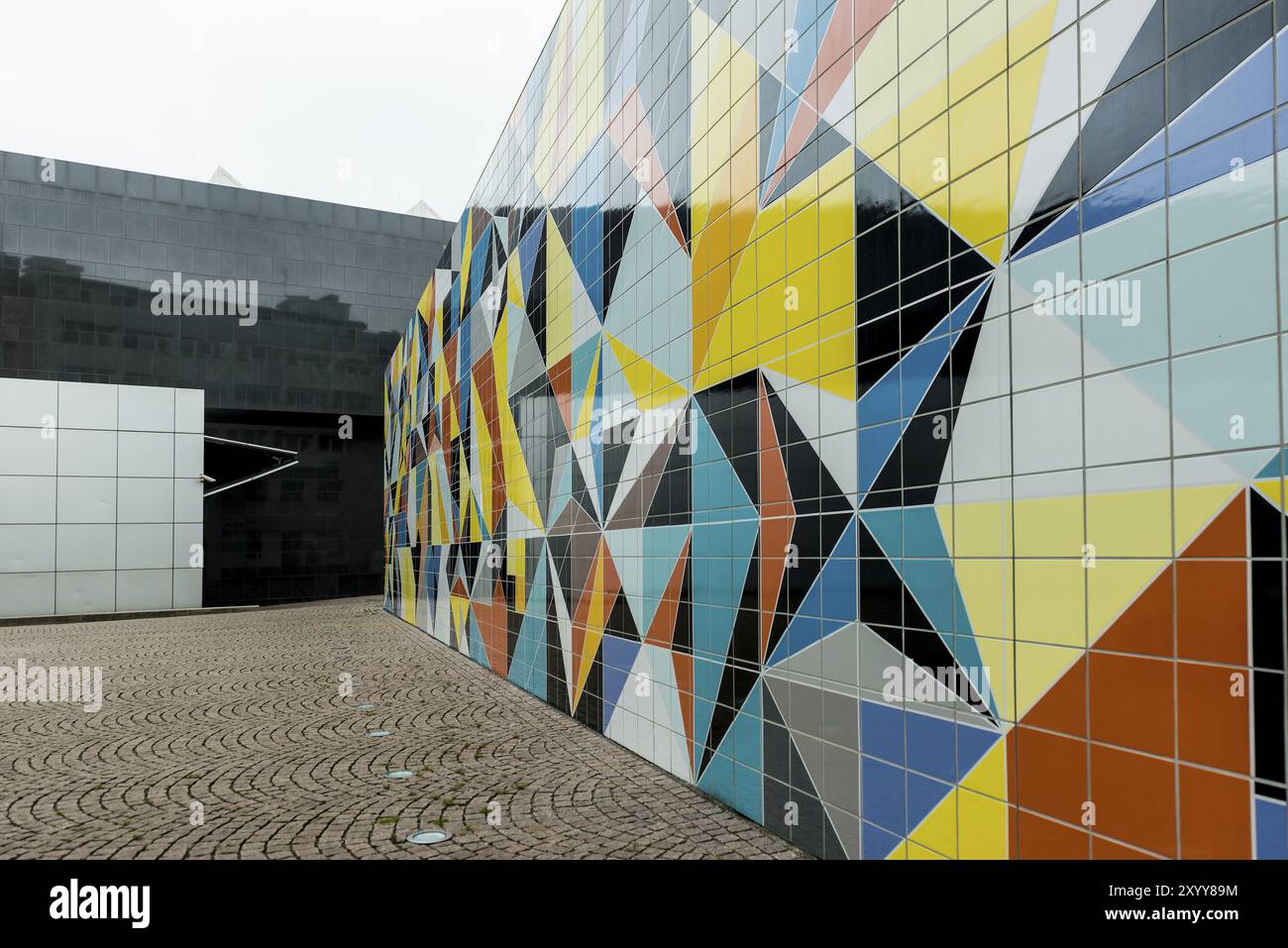 Kunstsammlung North Rhine-Westphalia, K20, tile mosaic by